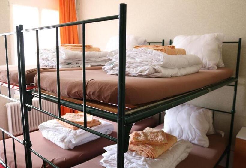 4인용 스탠다드 룸, Adrenalin Backpackers Hostel
