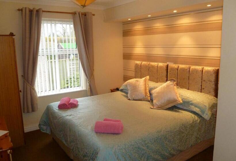 스탠다드 트리플 룸, Greenlaw Guest House