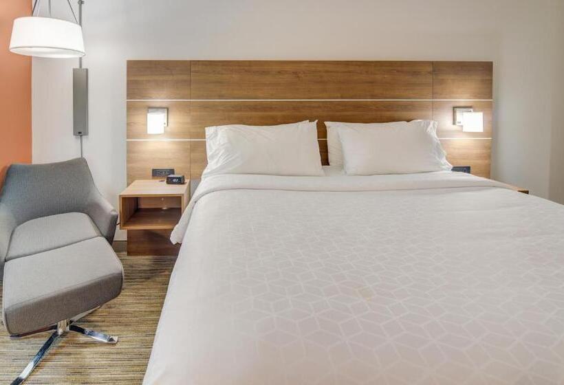 חדר סטנדרט עם מיטת קינג, Holiday Inn Express Hotel & Suites Foley, An Ihg