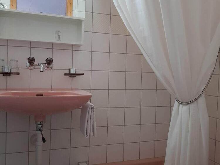 اتاق استاندارد یک نفره, Gasthof Schoenegg B&b