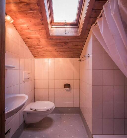 اتاق خانوادگی, Gasthof Schoenegg B&b