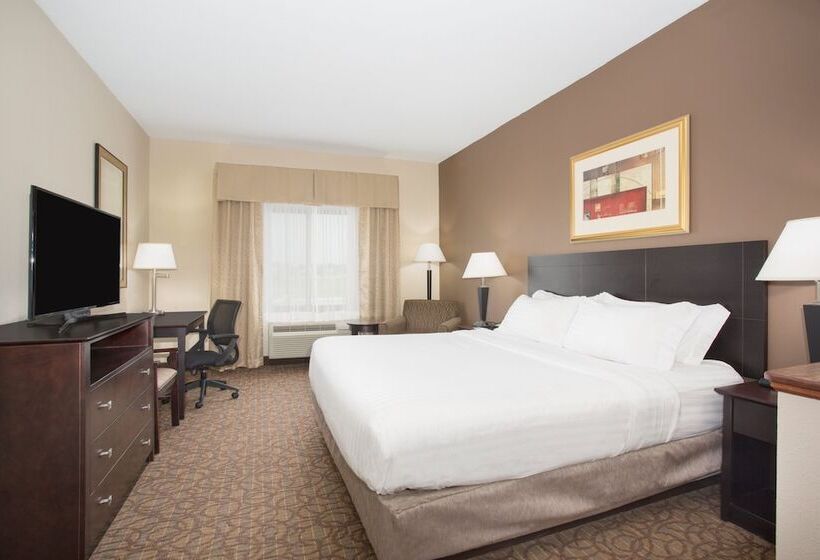Люкс, Holiday Inn Express Hotel & Suites Concordia Us 81, An Ihg
