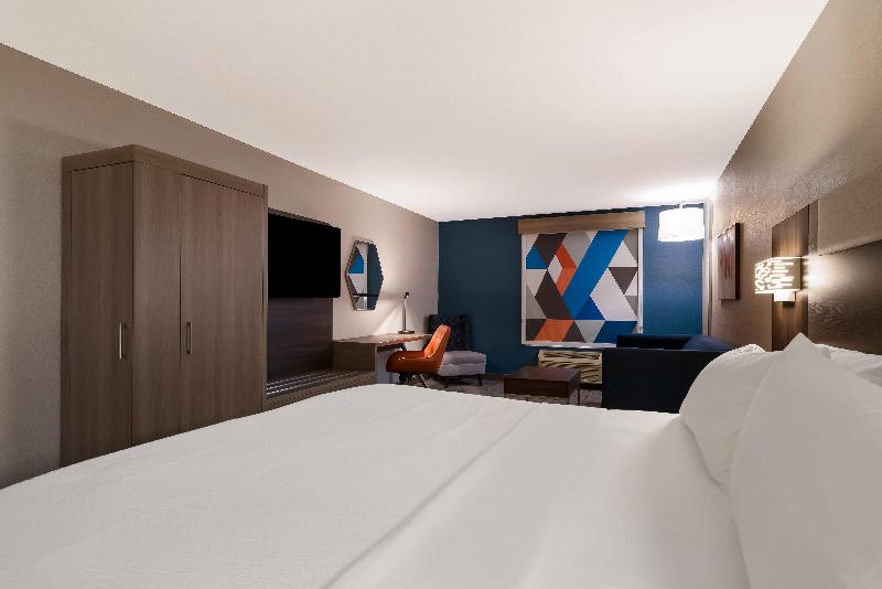 Люкс Кровать Кинг, Holiday Inn Express Hotel & Suites   The Villages, An Ihg