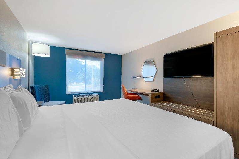 Стандартный Номер Кровать Кинг, Holiday Inn Express Hotel & Suites   The Villages, An Ihg