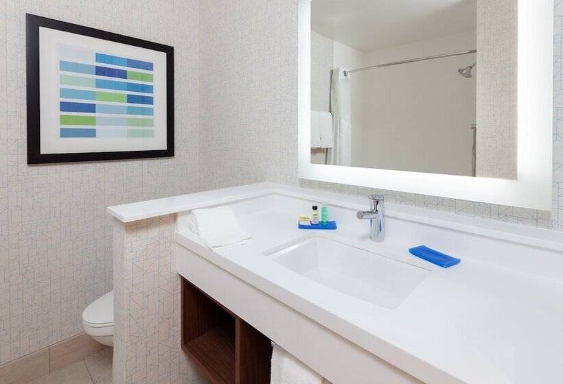 Номер Стандарт 2 Двуспальные Кровати, Holiday Inn Express Hotel & Suites Ventura Harbor, An Ihg
