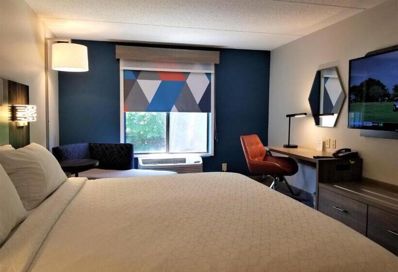 身障者適用キングサイズベッドルーム, Holiday Inn Express Apex   Raleigh, An Ihg