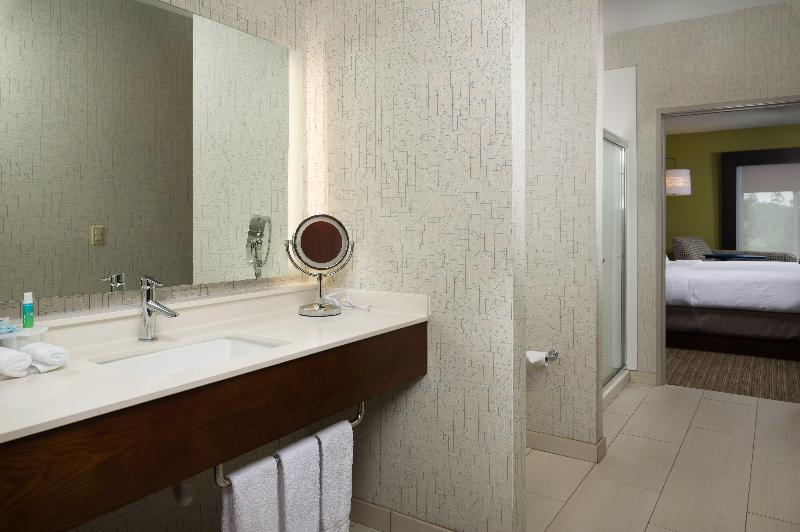 Люкс Кровать Кинг, Holiday Inn Express Independence   Kansas City, An Ihg
