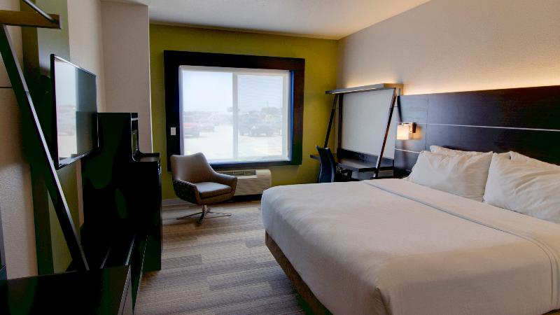 Люкс Кровать Кинг, Holiday Inn Express & Suites Sioux Center, An Ihg