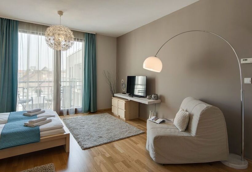 Студия Superior, Central Passage Apartments By Vagabond