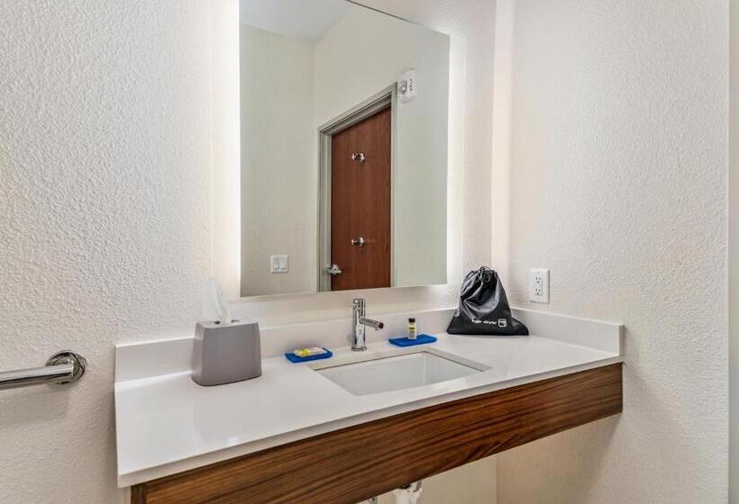 适合残疾人使用的标准间, Holiday Inn Express Suites Van Buren Ft Smith Area, An Ihg