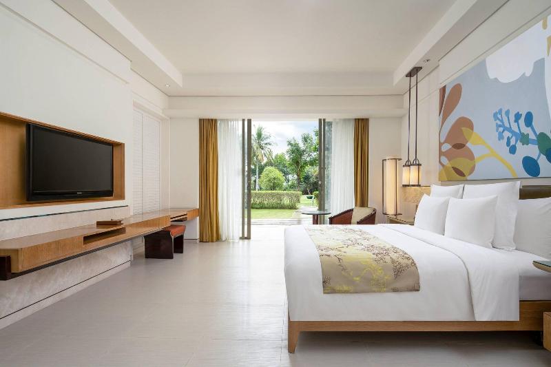 Семейный Номер Вид на Сад, Renaissance Sanya Haitang Bay Resort