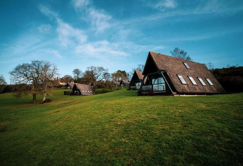 Номер Стандарт, Rutland Hall