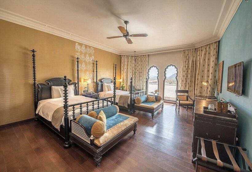 带2个双人床的标准工作室, Fairmont Jaipur