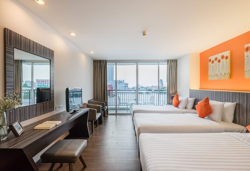 Семейный Номер, J Pattaya