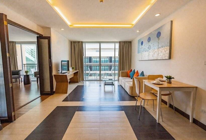 Президентский Люкс, J Pattaya
