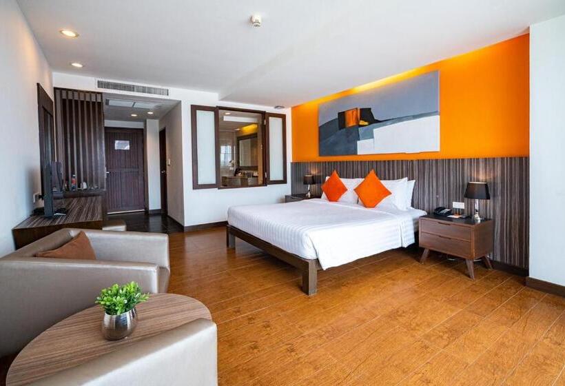 Номер Deluxe Вид на Город, J Pattaya