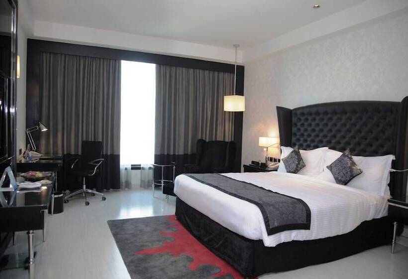 سوییت جونیور, Radisson Blu Hotel New Delhi Paschim Vihar