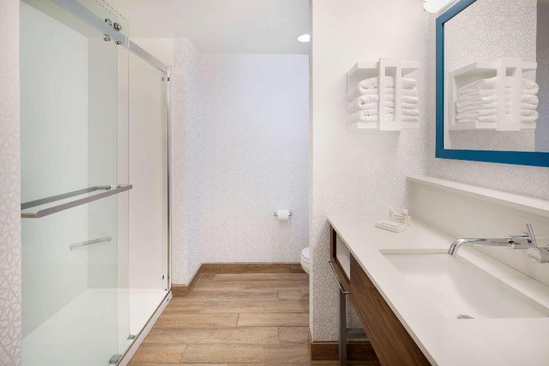 Estudio Estàndard, Candlewood Suites San Antonio Downtown, An Ihg