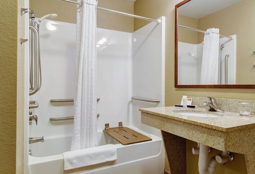 Люкс Адаптированный для Инвалидов, Candlewood Suites Paducah, An Ihg