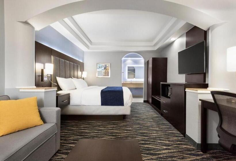 キングサイズベッドのスイートルーム, Days Inn & Suites By Wyndham Houston Hobby Airport