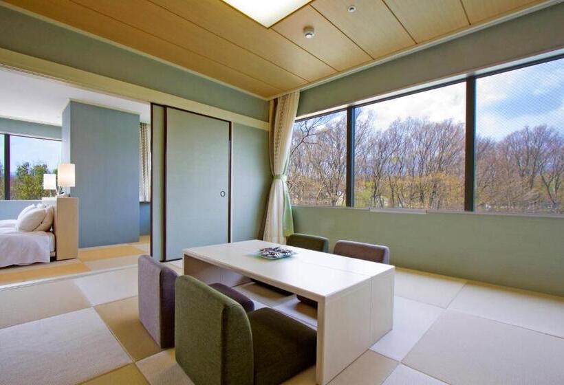 Family Suite, Epinard Nasu