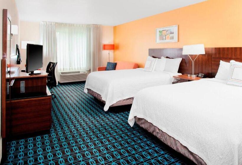 带2个双人床的标准工作室, Macon Hotel & Suites