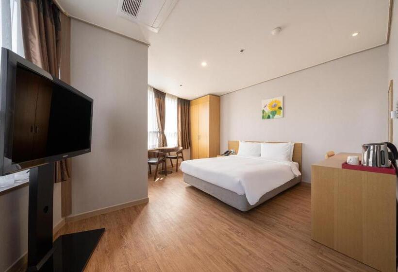 اتاق لوکس با تخت بزرگ, Ramada By Wyndham Seoul Dongdaemun