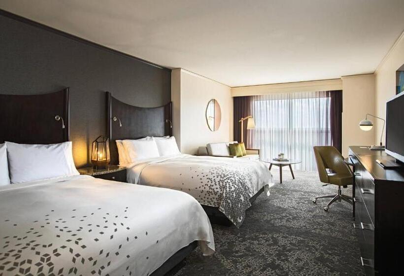 Номер Клуб, Renaissance Raleigh North Hills