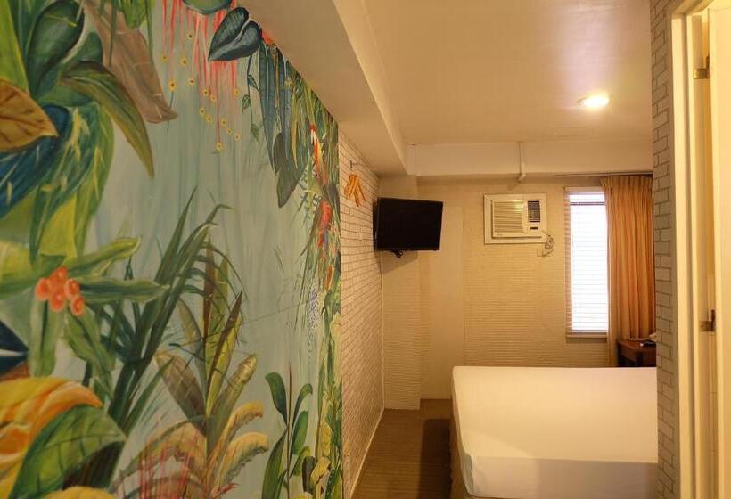 스탠다드 룸, Spaces Hotel Makati