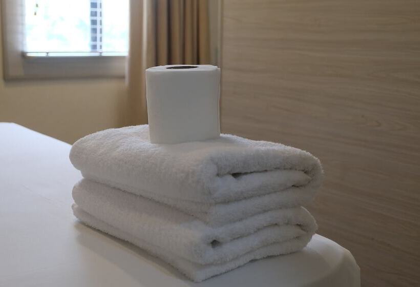 디럭스 트리플 룸, Spaces Hotel Makati