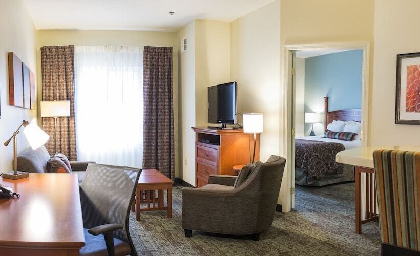 스위트 킹사이즈 침대, Staybridge Suites Fargo By Ihg