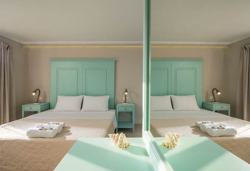 Люкс Superior Вид на Море, Notos Heights Hotel & Suites