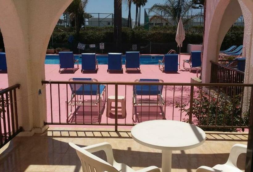 Студия Стандарт, Florence Hotel Apartments