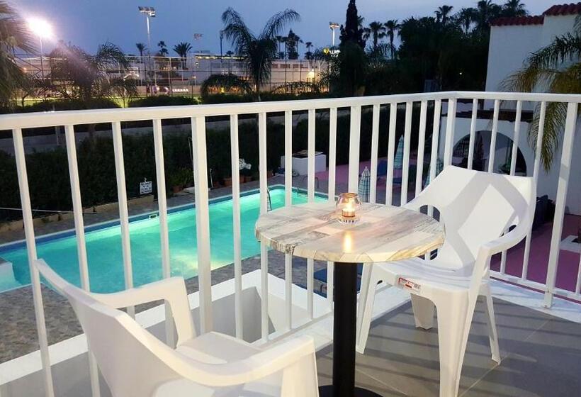 Полулюкс, Florence Hotel Apartments