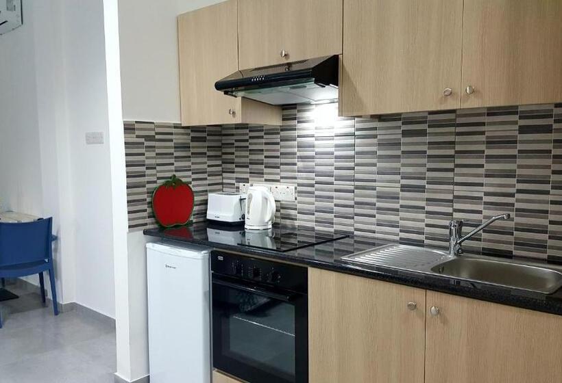 Полулюкс, Florence Hotel Apartments