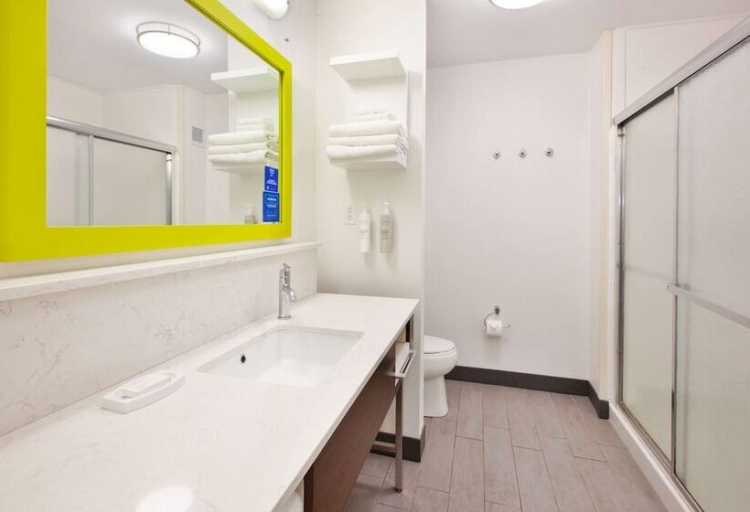 Номер Стандарт, Hampton Inn Clarion