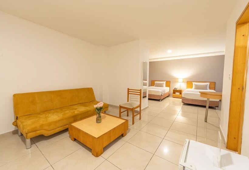 Полулюкс, Basic Hotel Centenario By Hoteles Ms