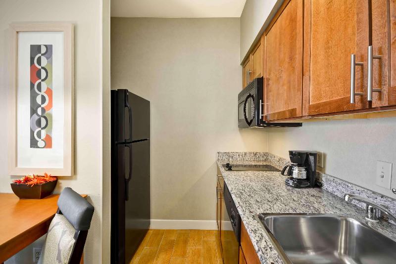 스위트 킹사이즈 침대, Homewood Suites By Hilton Dallasfrisco