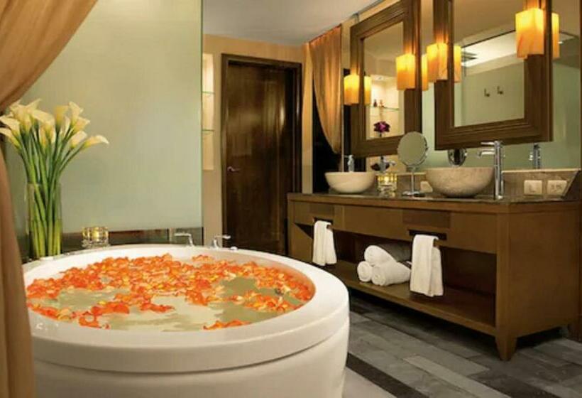 Junior Suite Pat King, Secrets Vallarta Bay Resort & Spa   Adults Only