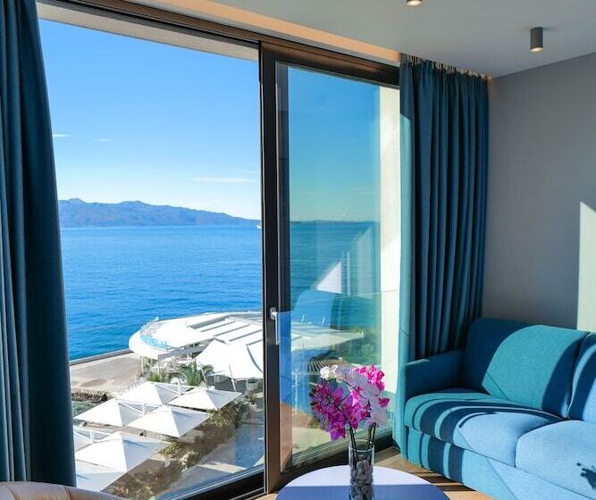 Suite Sea View, Nertili