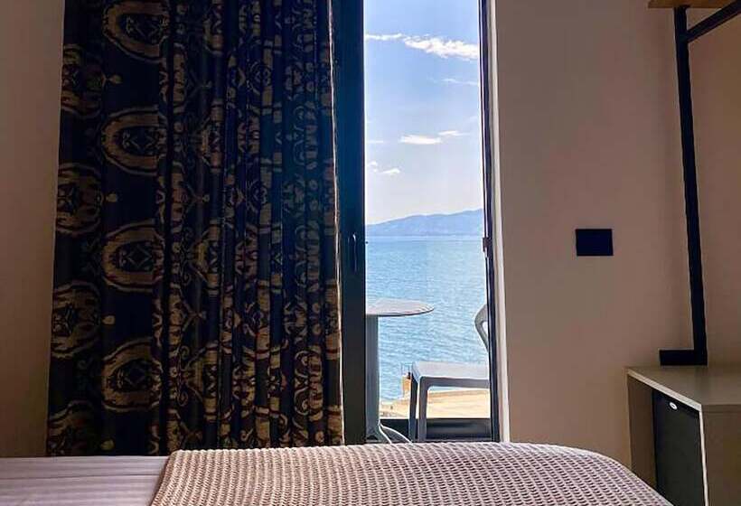 Standard Room Sea View, Nertili