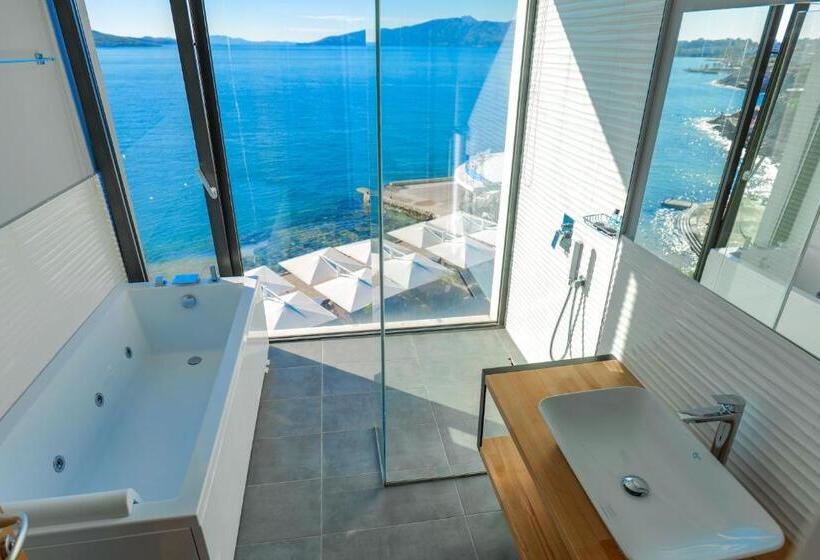 Suite Sea View, Nertili