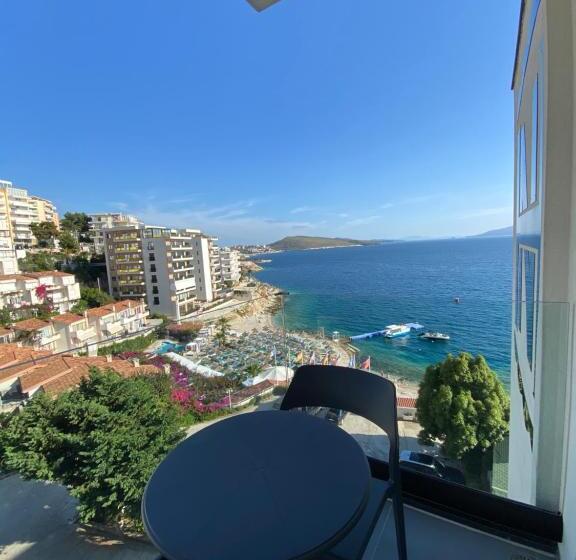 Deluxe Room Side Sea View, Nertili
