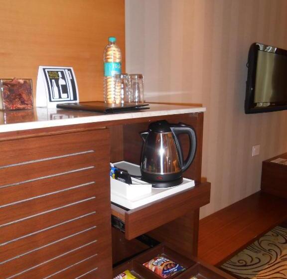 Номер Deluxe, Pride Plaza Hotel, Kolkata