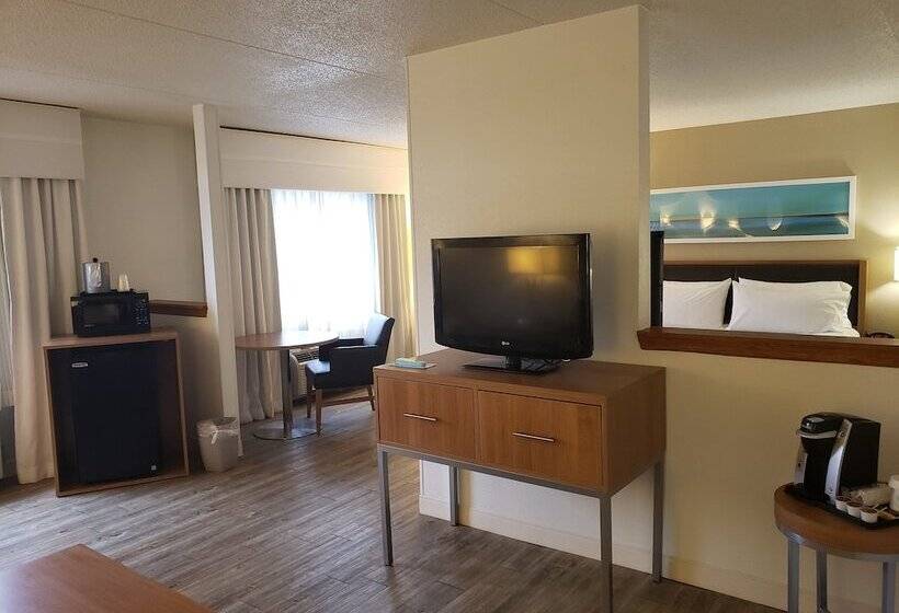 Люкс, Holiday Inn Express Hotel Pittsburgh North/harmarville, An Ihg