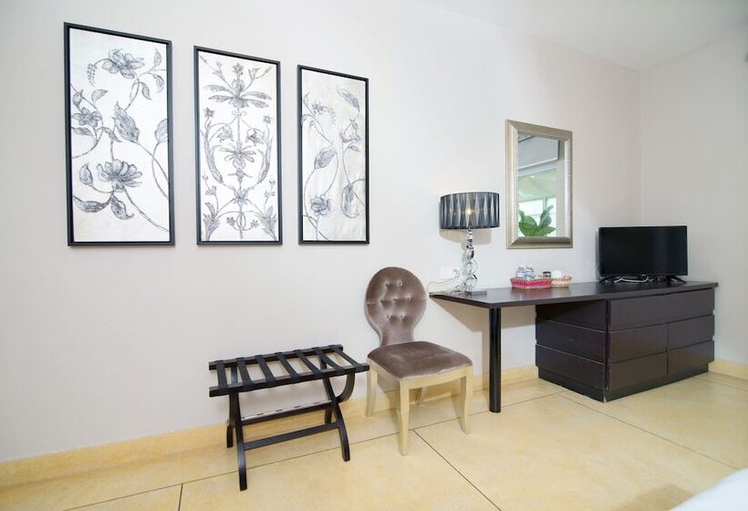 Люкс, Riverview Cambodia Boutique