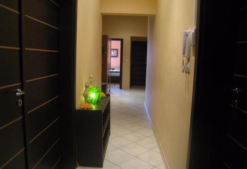 Номер Стандарт Совместная Ванная, Elegance On A Budget   Rooms For Rent In Sofia Center