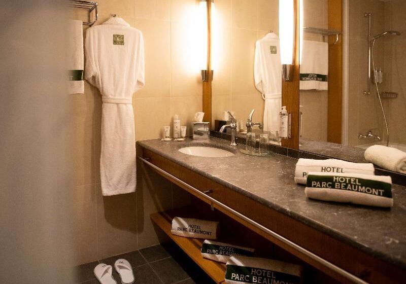 Номер Стандарт Адаптированный для Инвалидов, Holiday Inn Express Hotel & Suites Emporia, An Ihg