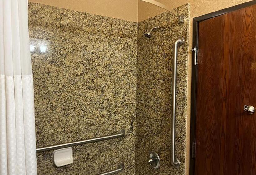 חדר סטנדרט מותאם לאדם עם מוגבלויות, Baymont By Wyndham Cuero