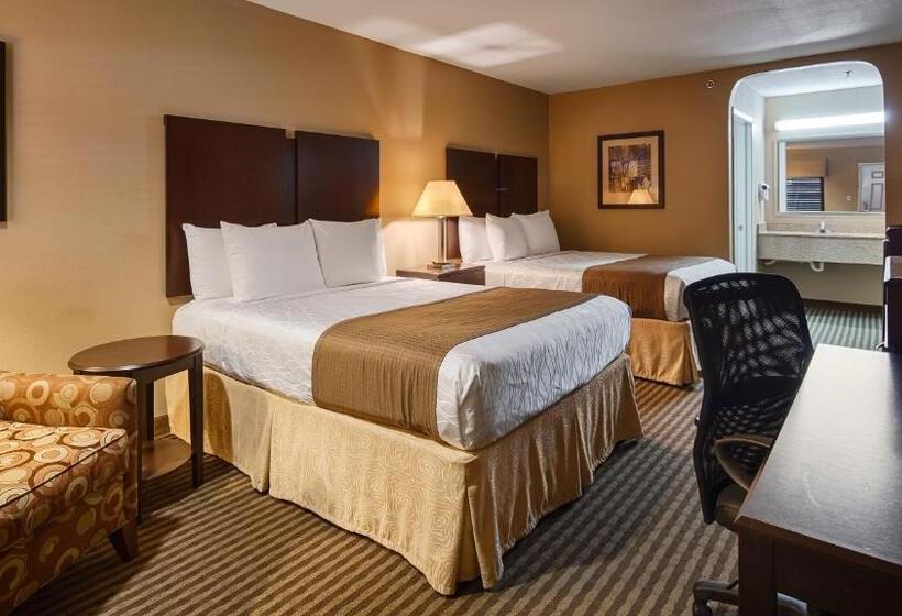 Номер Стандарт Адаптированный для Инвалидов, Best Western Cedar Inn
